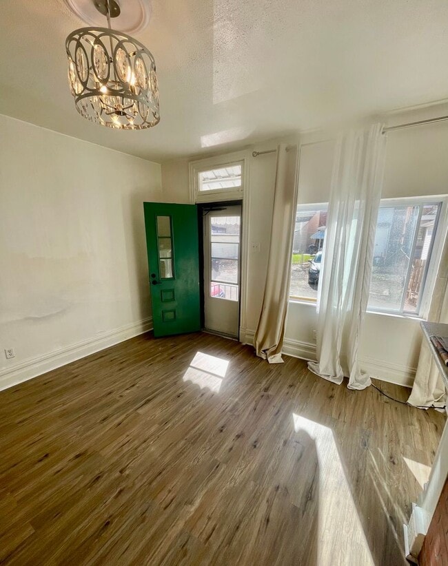 Photo - Comfort and Style Await - 3-bedroom, 2 bat...