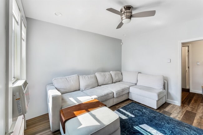 Photo - 360 Bramhall Ave
