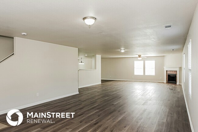 Photo - 100 Waterway Dr