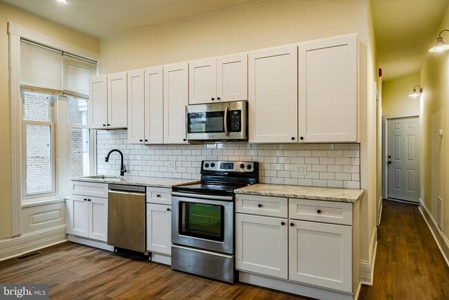 Photo - 144 Gay St