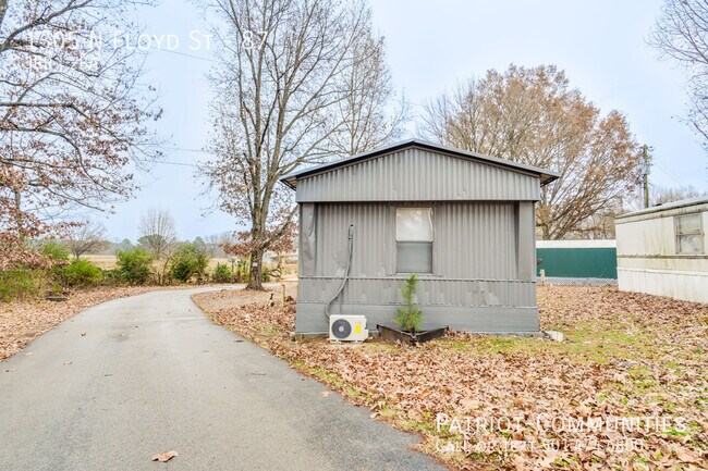 Photo - 1305 N Floyd St