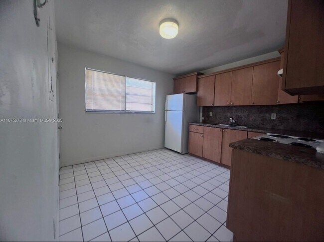 Photo - 1734 N 16th Ct Unit 1-2