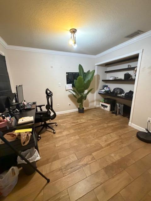 Photo - 15061 Norfolk Ln