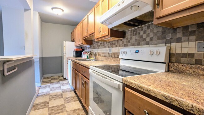 Photo - 1965 N Hicks Rd