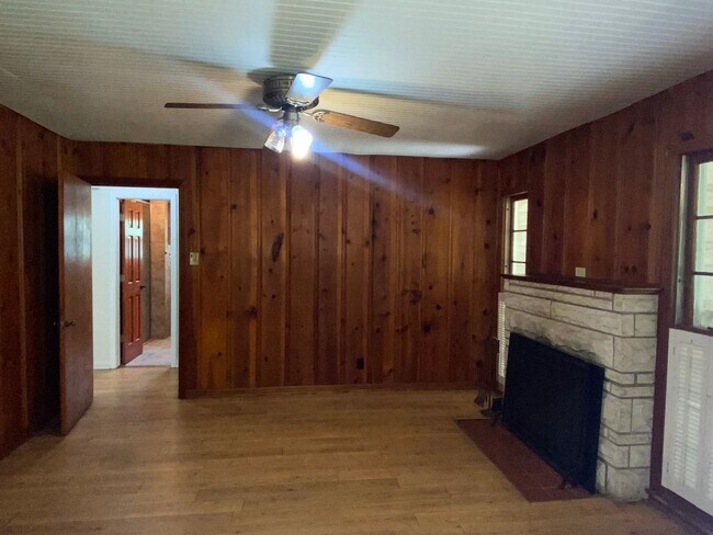 Photo - 2 BEDROOM NEAR SCOTT & WHITE