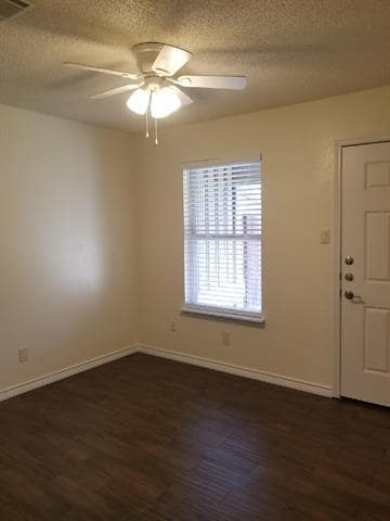 Photo - 7300 NE Loop 820