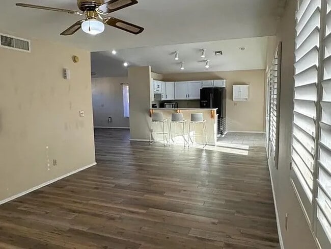 Photo - 15002 S 27th Way