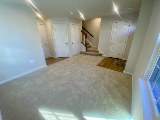 Photo - 1014 Trestle Dr