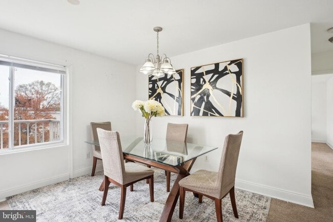 Building Photo - 1005 Chillum Rd Unit 402