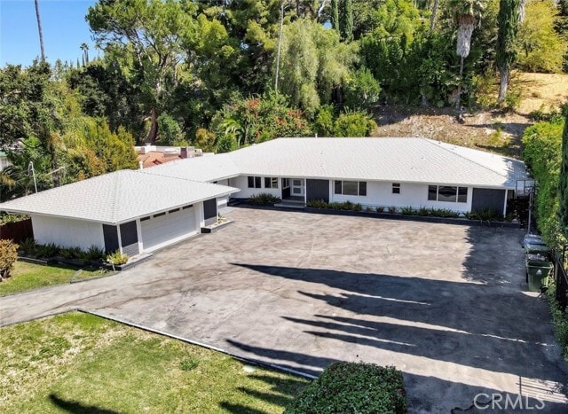 Photo - 4450 Hayvenhurst Ave