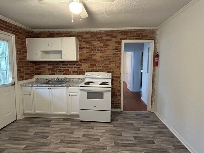 Photo - Quaint 2 Bedroom 1 Bath Home in Austell