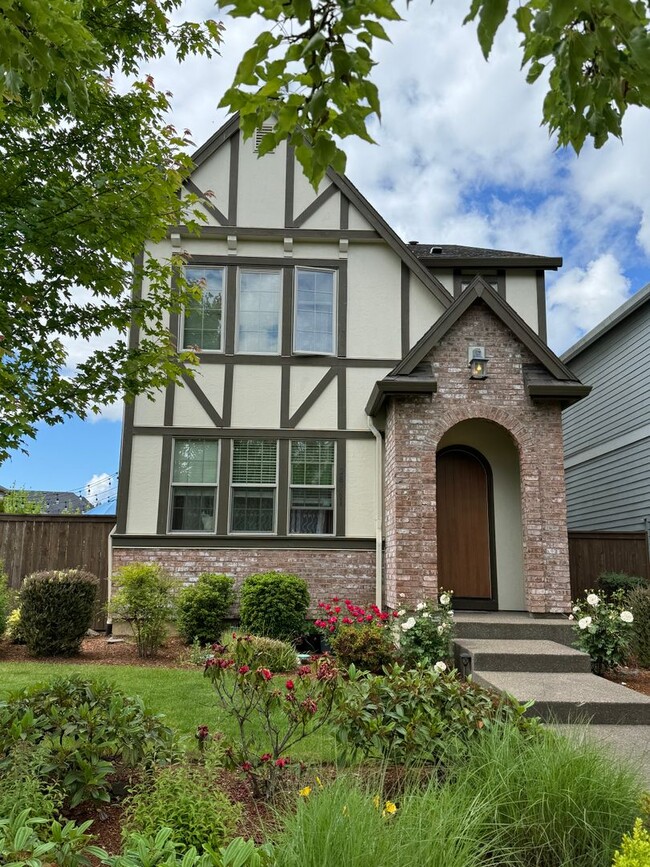 Beautiful 2 story Home in Wilsonville - Beautiful 2 story Home in Wilsonville