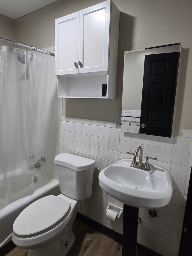 Photo - 226 W 20th St Unidad 1