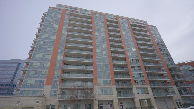 Building Photo - H-60-LP60 S Town Centre Blvd