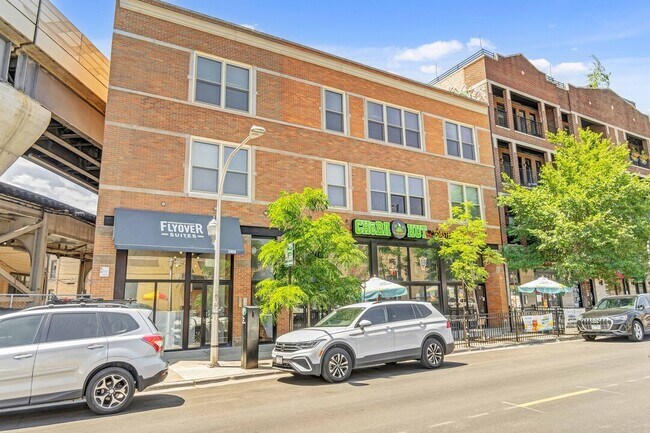 Building Photo - 3406 N Sheffield Ave Unit 3 Rental