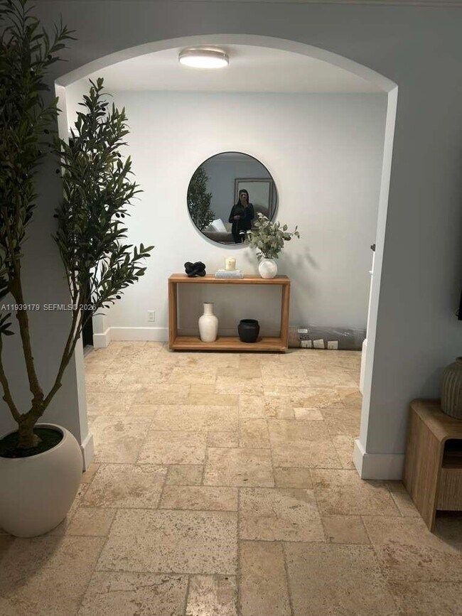 Photo - 1108 Washington St