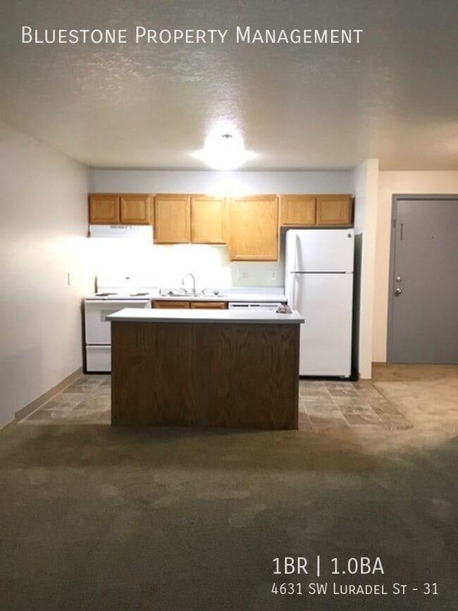 Building Photo - 4631 SW Luradel St Unit 31