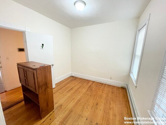 Photo - 1 Folsom Ave Unit 2