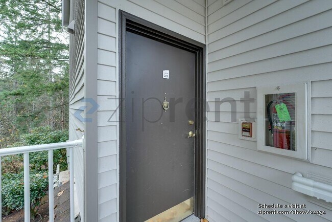 Photo - 25235 SE Klahanie Blvd