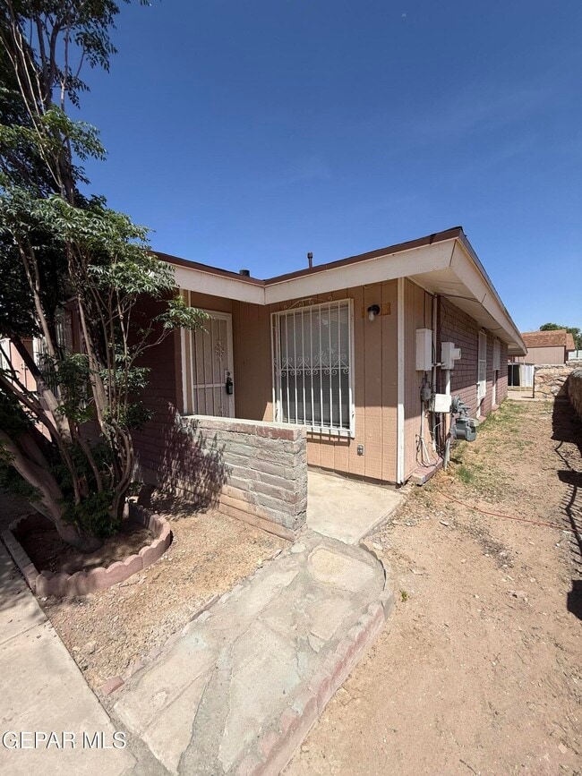 Photo - 1524 Greg Powers Dr