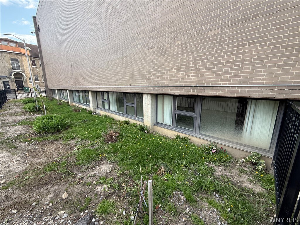 Photo - 130 Linwood Ave