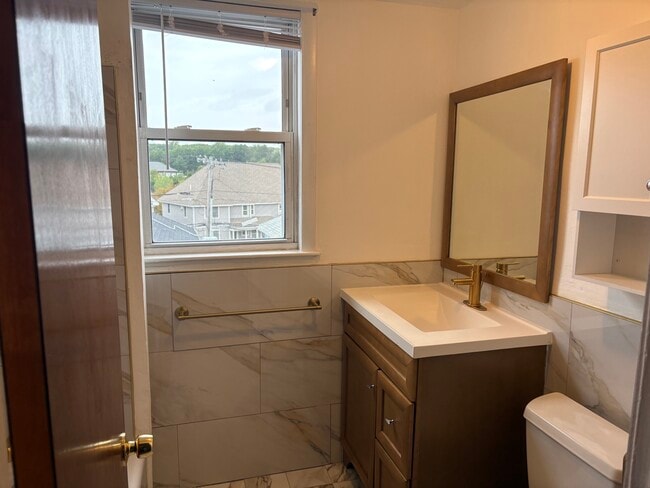29 Donald Rd Unit 3