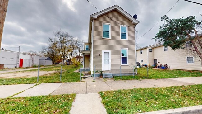 Photo - 281 Walnut St