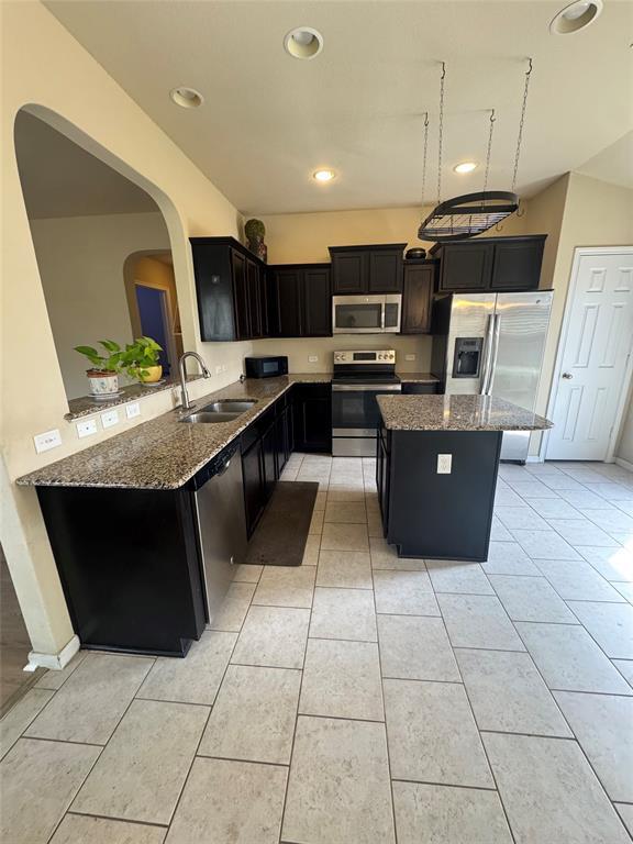 Photo - 1610 Windridge Dr