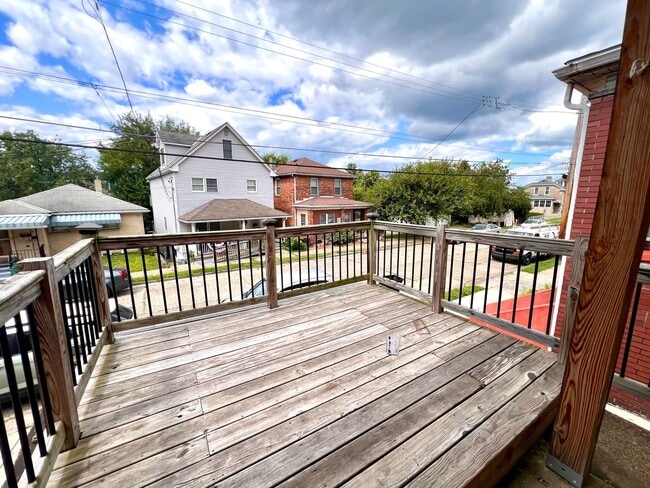 Photo - 924 Lenz Ave
