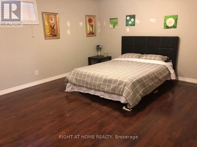 Photo - 11 Galsworthy Dr