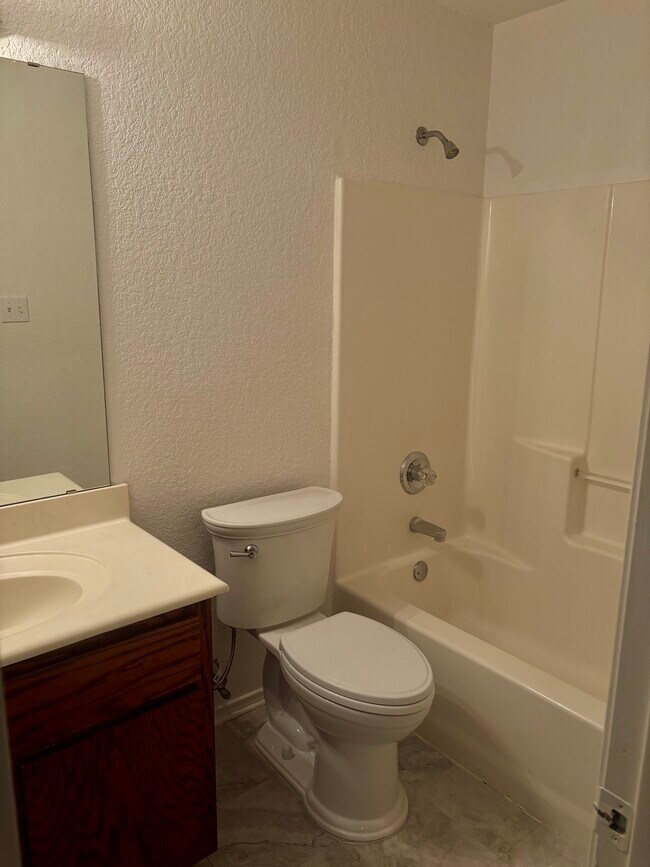 Photo - 2704 Lucille Dr Unit 2704 Lucille Dr B