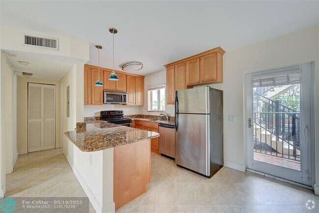 Building Photo - 410 SW 15th St Unit 105 Rental