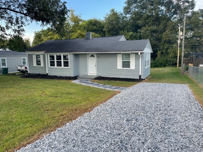 Building Photo - 539 Houston St