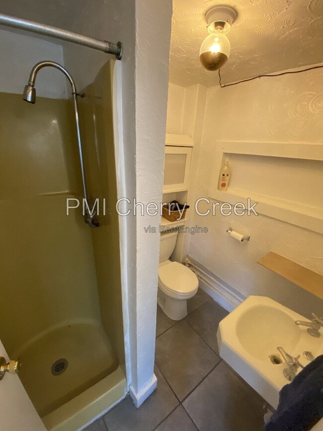 Photo - 1726 Franklin St