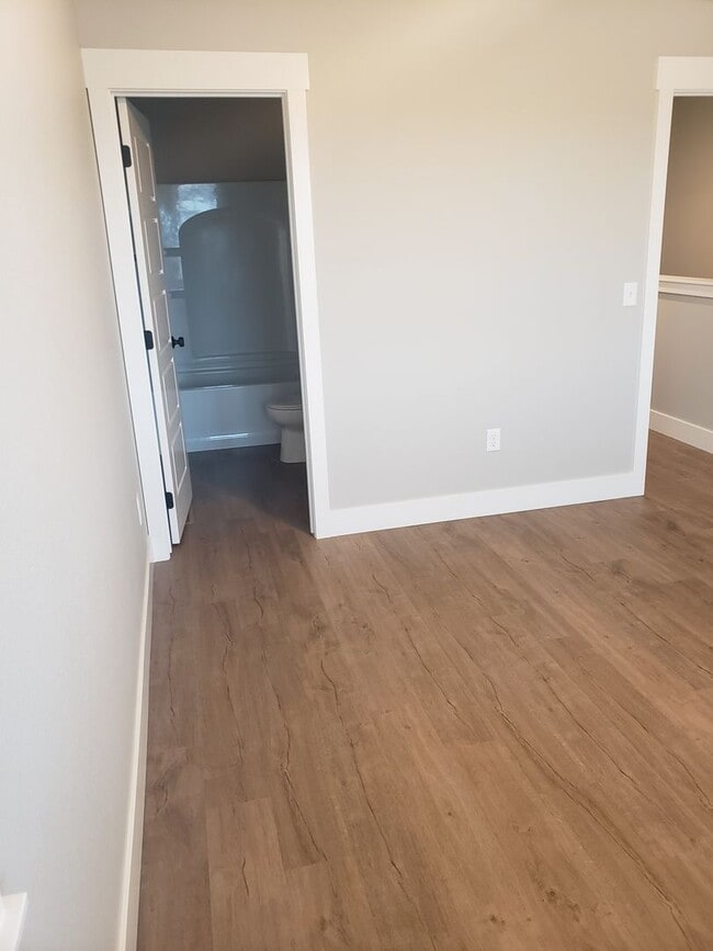 Photo - Ravishing 2 bed 2 1/2 bath home in Annafeld Subdivion