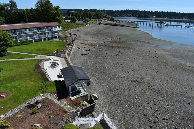 Silverdale Shores