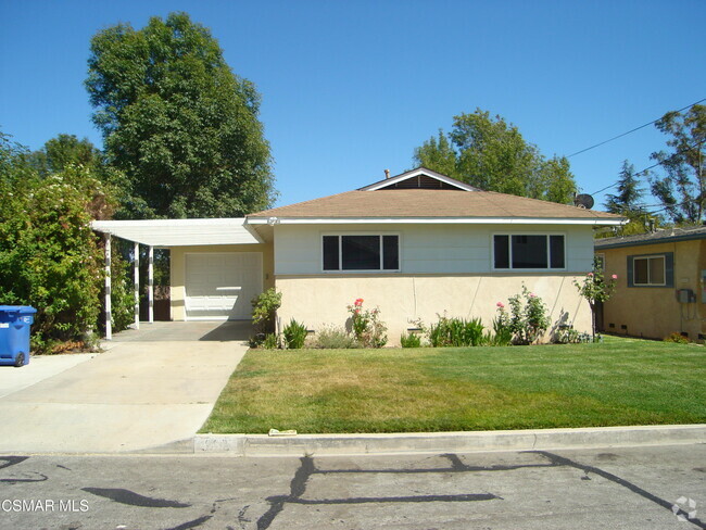 Building Photo - 662 Benson Way Rental