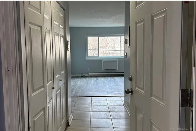 Photo - 860 Wood Ave Unit 5