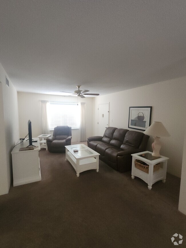 Building Photo - 4158 Tamiami Trl Unit K4 Rental