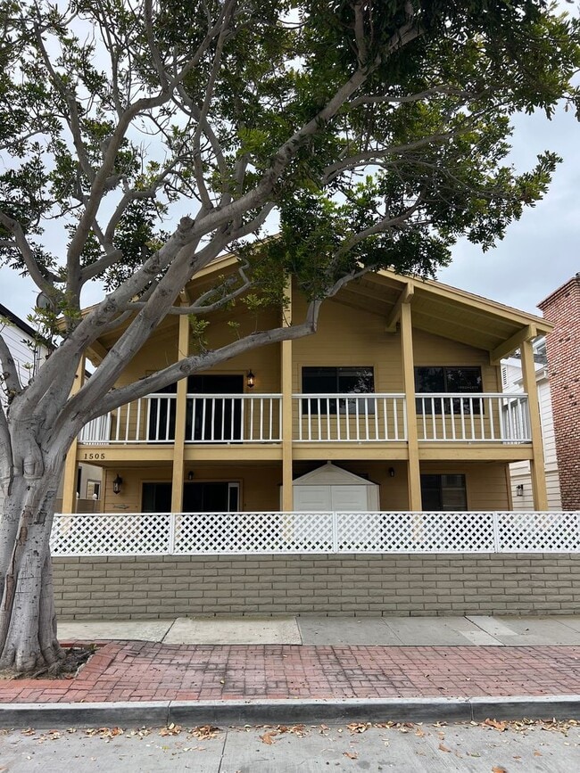 Beachside Living on Balboa Peninsula - Com... - Beachside Living on Balboa Peninsula - Com... House