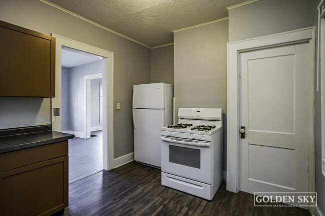 Photo - 1103 Mourer St