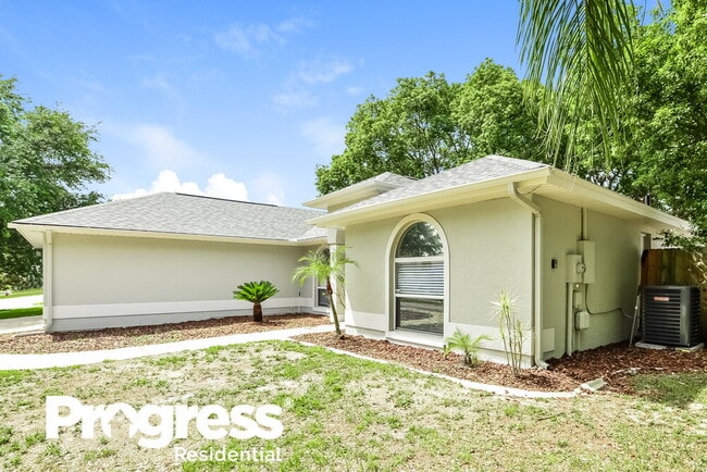 Photo - 909 Vassar Dr
