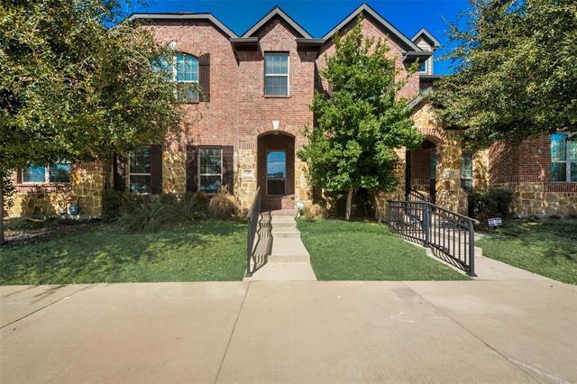 Photo - 225 E Spring Valley Rd
