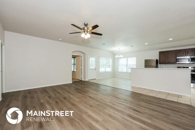 Photo - 1037 E Powell Ave