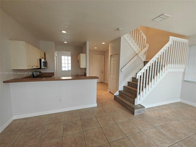 Photo - 2031 Nassau Dr