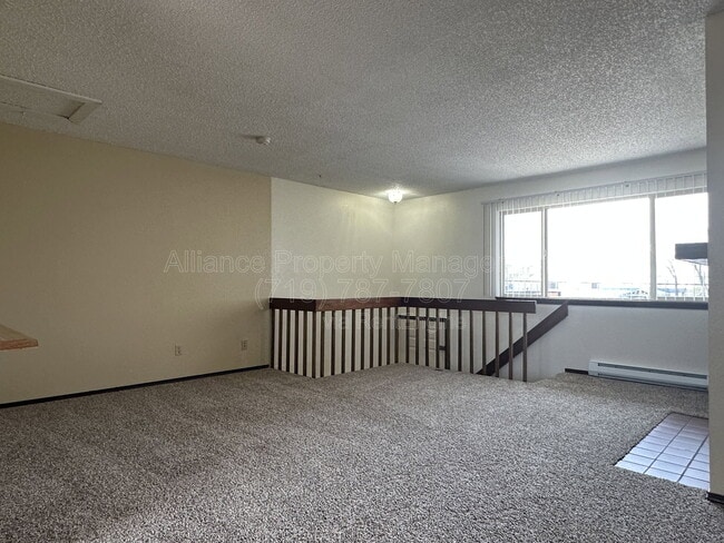 Photo - 328 Mt View Ln