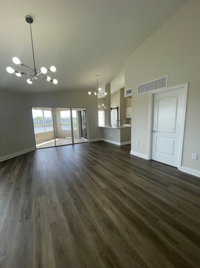 Photo - 2850 N Oakland Forest Dr Unidad 2850 #305