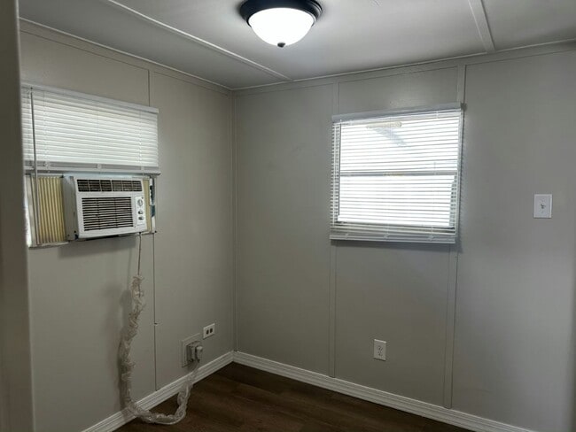 Photo - 2245 New Tampa Hwy