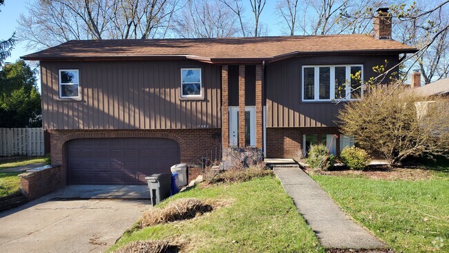 Building Photo - 17682 Drake Rd Rental