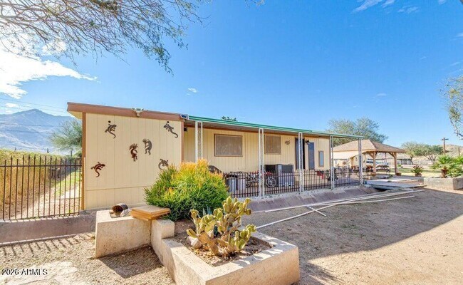 Photo - 3232 Carver Rd